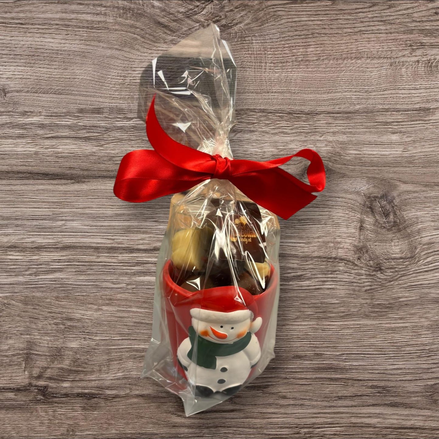 Kerst mok gevuld met pinda rotsjes Sneeuwpop